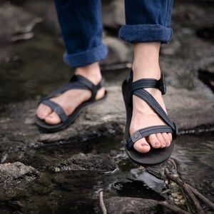Xero Shoes Z-Trail EV Sandals Black Size 10 NWT Lightweight Trail Hiking Running